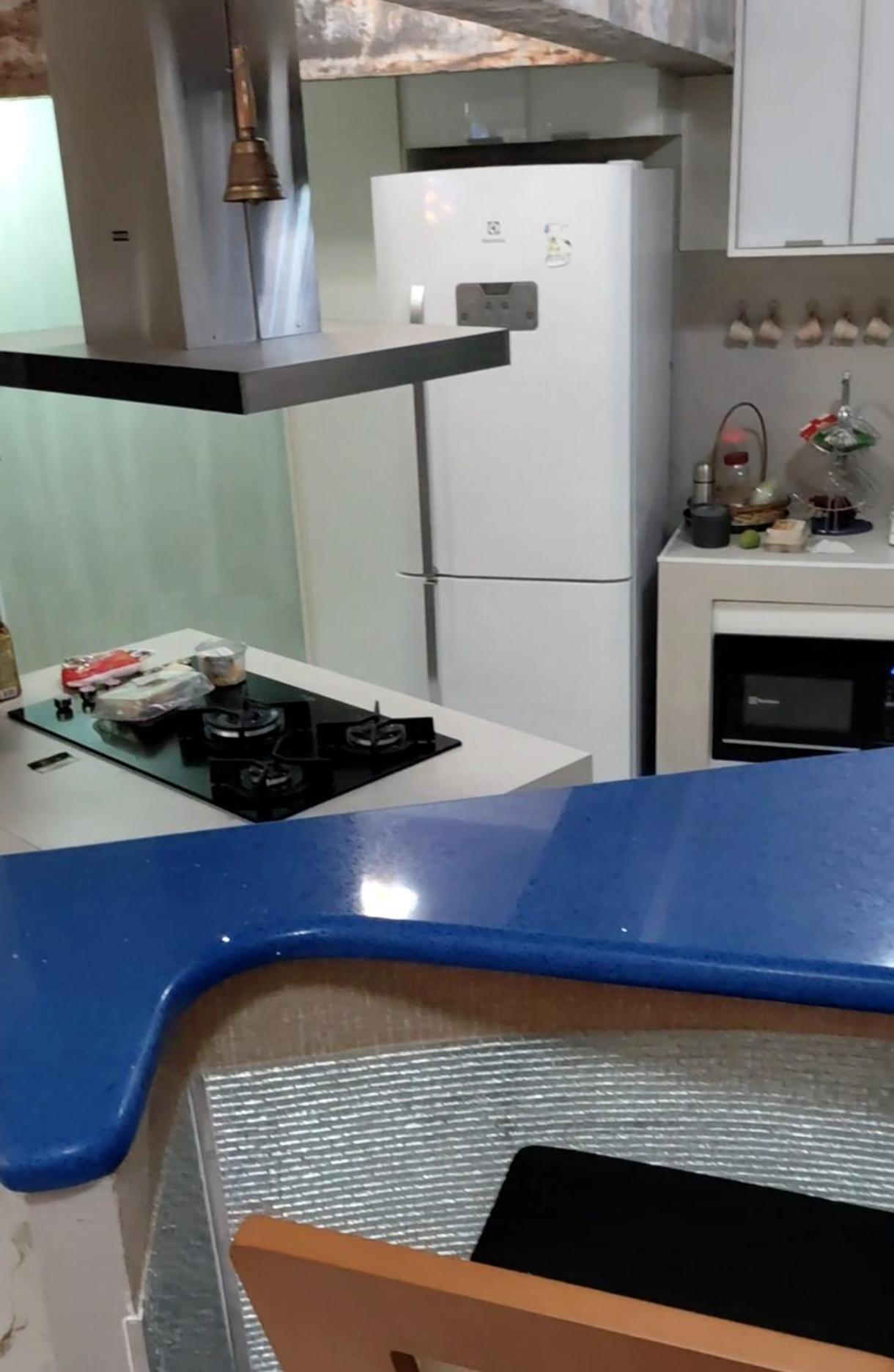 Hospedagem domiciliar Brasil Compartilhado Sala E Cosinha Privativo Moderno Economico *